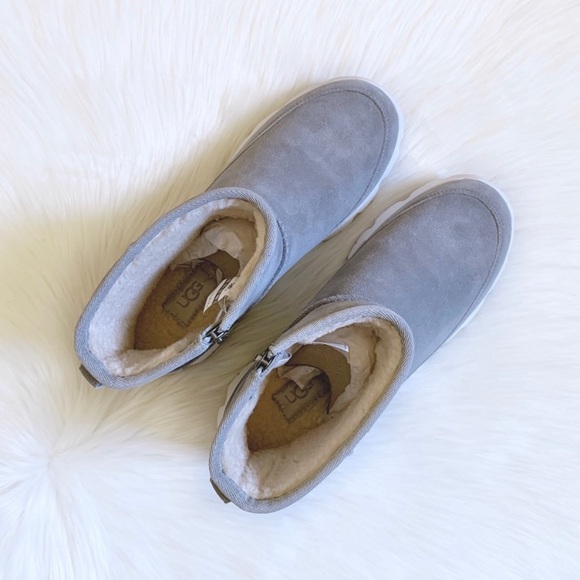 UGG Seal Palomar Waterproof Sneaker Boot - Picture 4 of 8